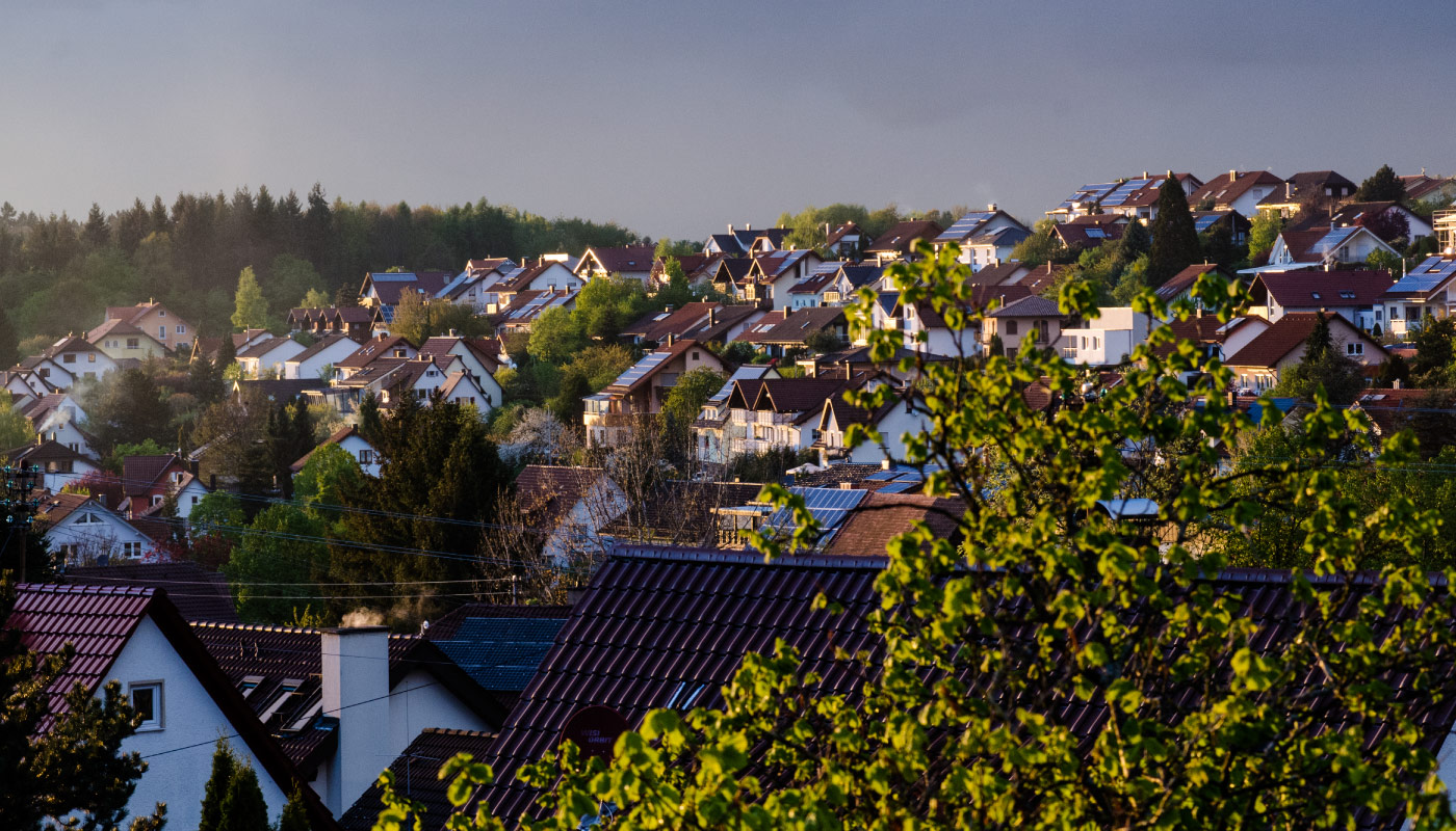 Blick über Birkenfeld in Baden-Württemberg Wohnhäusern